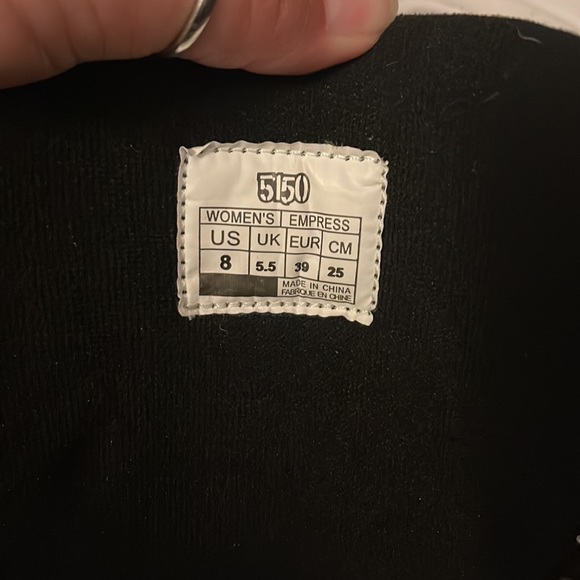 5150 Snowboard Boots - Picture 8 of 10